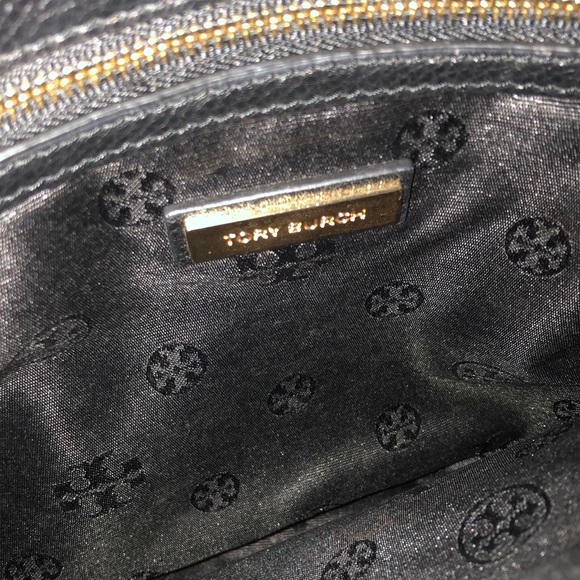 Tory Burch Black Britten Swingpack Leather Bag - Picture 9 of 15